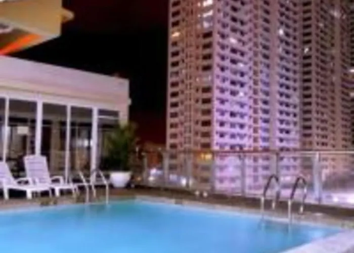 Bay Sea View Modern Deluxe With Balcony X Free Pool And Sauna Access Promo X Updated 2024 Price X Front Of Robinsons Place Ermita Pgh X Get 25 Percent Discount 酒店