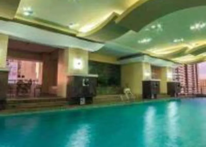酒店 Bay Sea View Modern Deluxe With Balcony X Free Pool And Sauna Access Promo X Updated 2024 Price X Front Of Robinsons Place Ermita Pgh X Get 25 Percent Discount 马尼拉