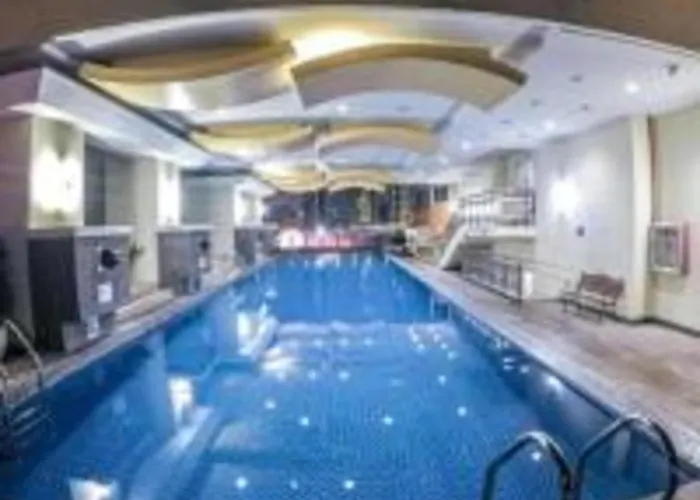 Bay Sea View Modern Deluxe With Balcony X Free Pool And Sauna Access Promo X Updated 2024 Price X Front Of Robinsons Place Ermita Pgh X Get 25 Percent Discount 5* 马尼拉